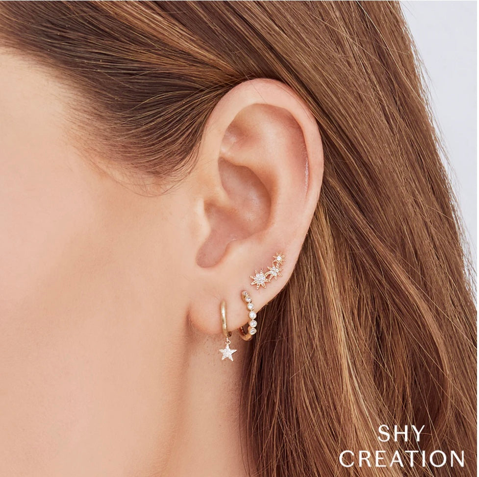 0.11CT DIAMOND HUGGIE EARRING