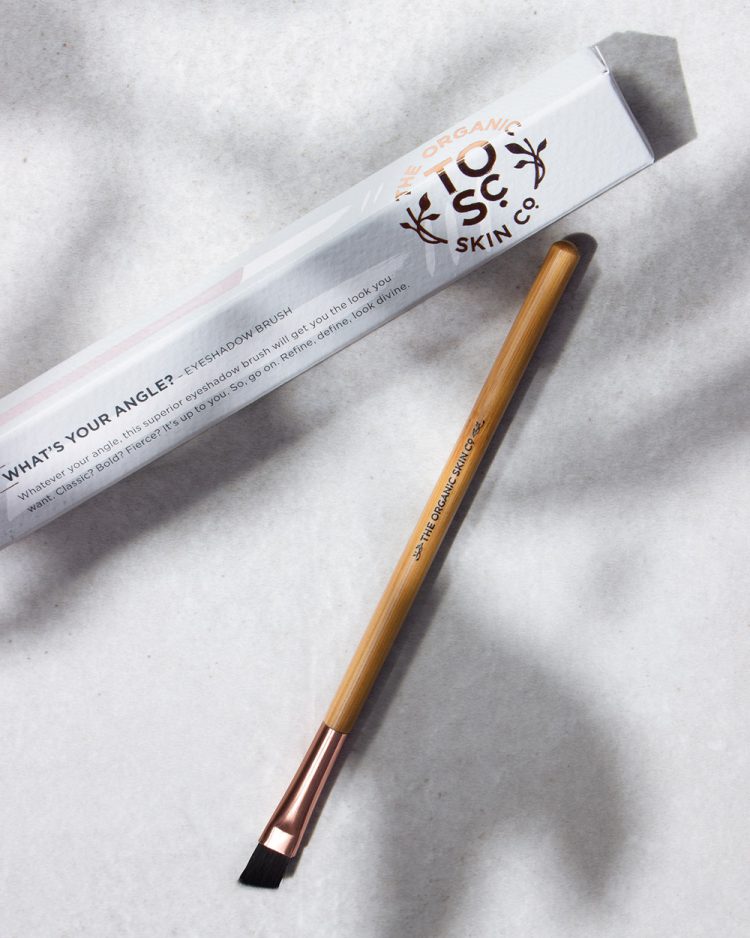 What's Your Angle? Eyeshadow Brush