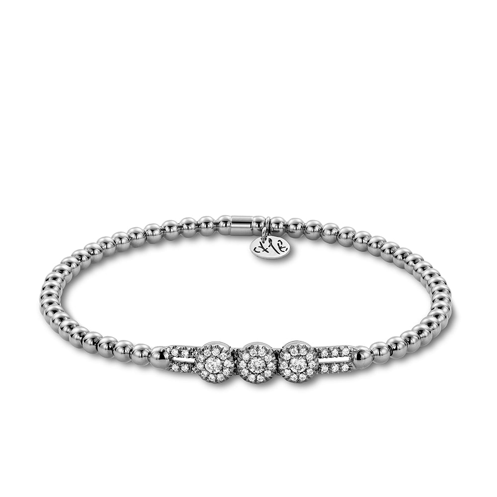 DIAMONDS / quantity: 3 pcs / weight: 0,18 ct DIAMONDS / quantity: 64 pcs / weight: 0,36 ct GOLD / weight: 7,95 g