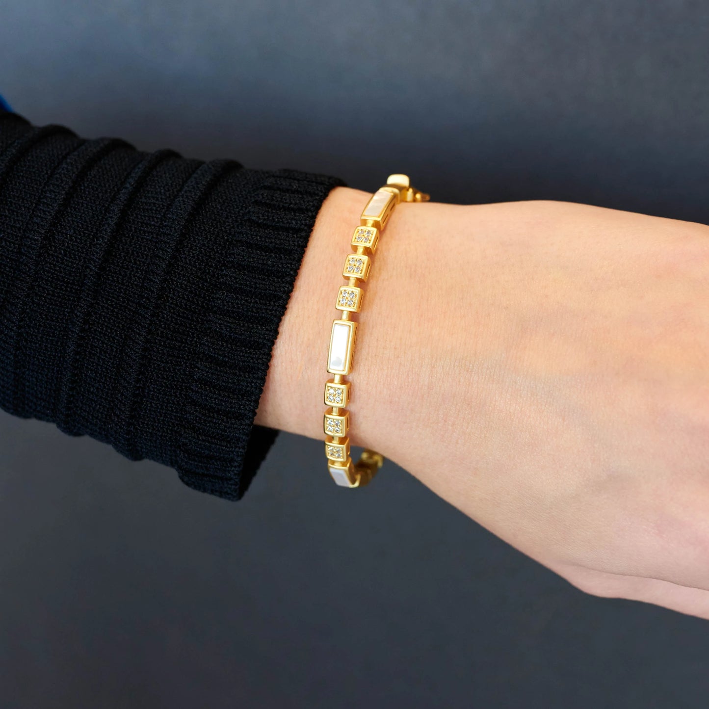 Coastal Hinge Bangle
