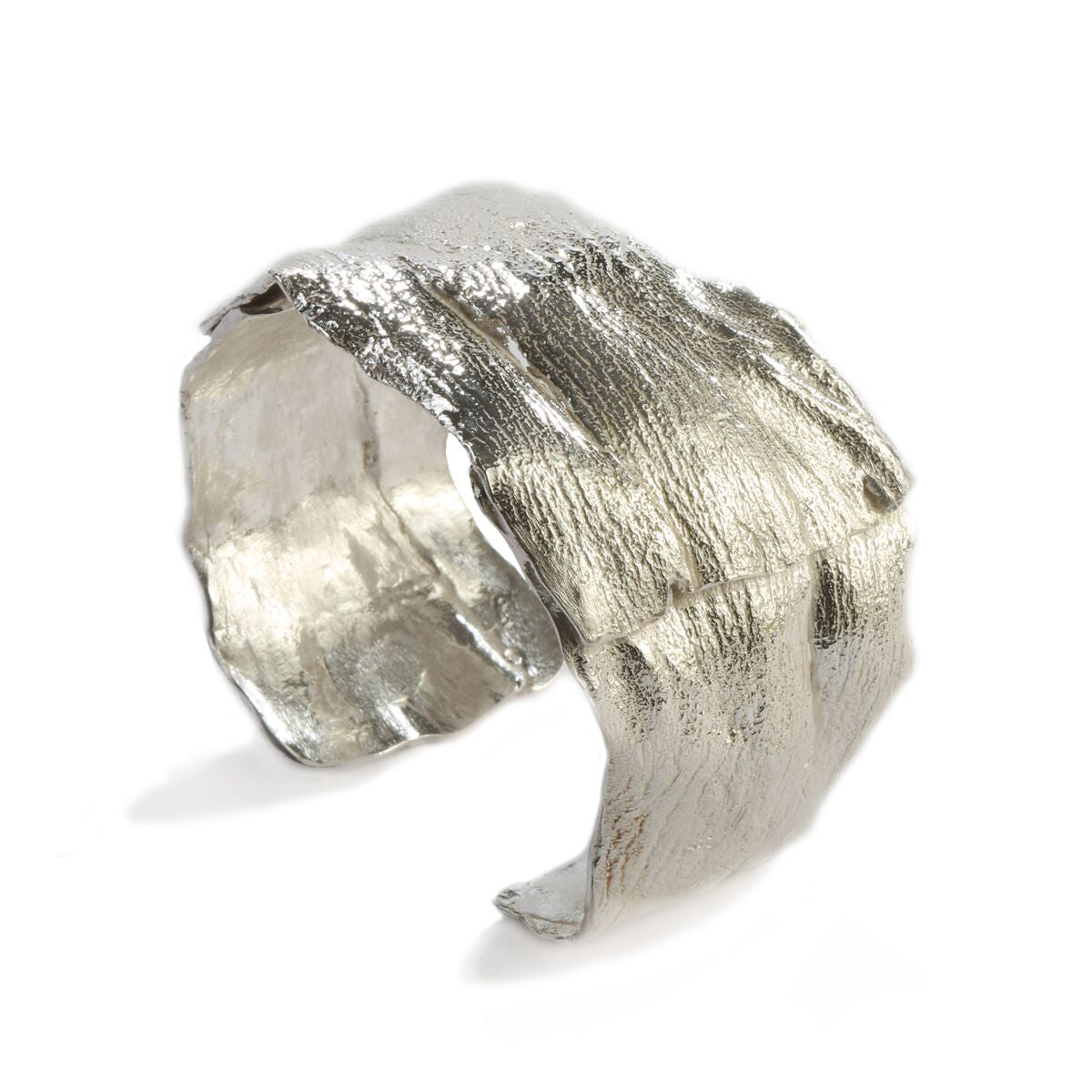 UNDER A TREE Cuff