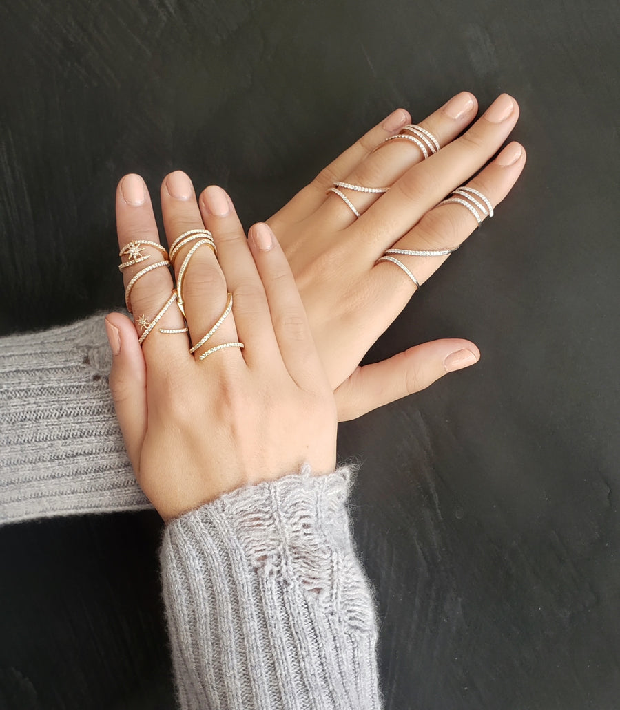 Mega Swirl Ring in White