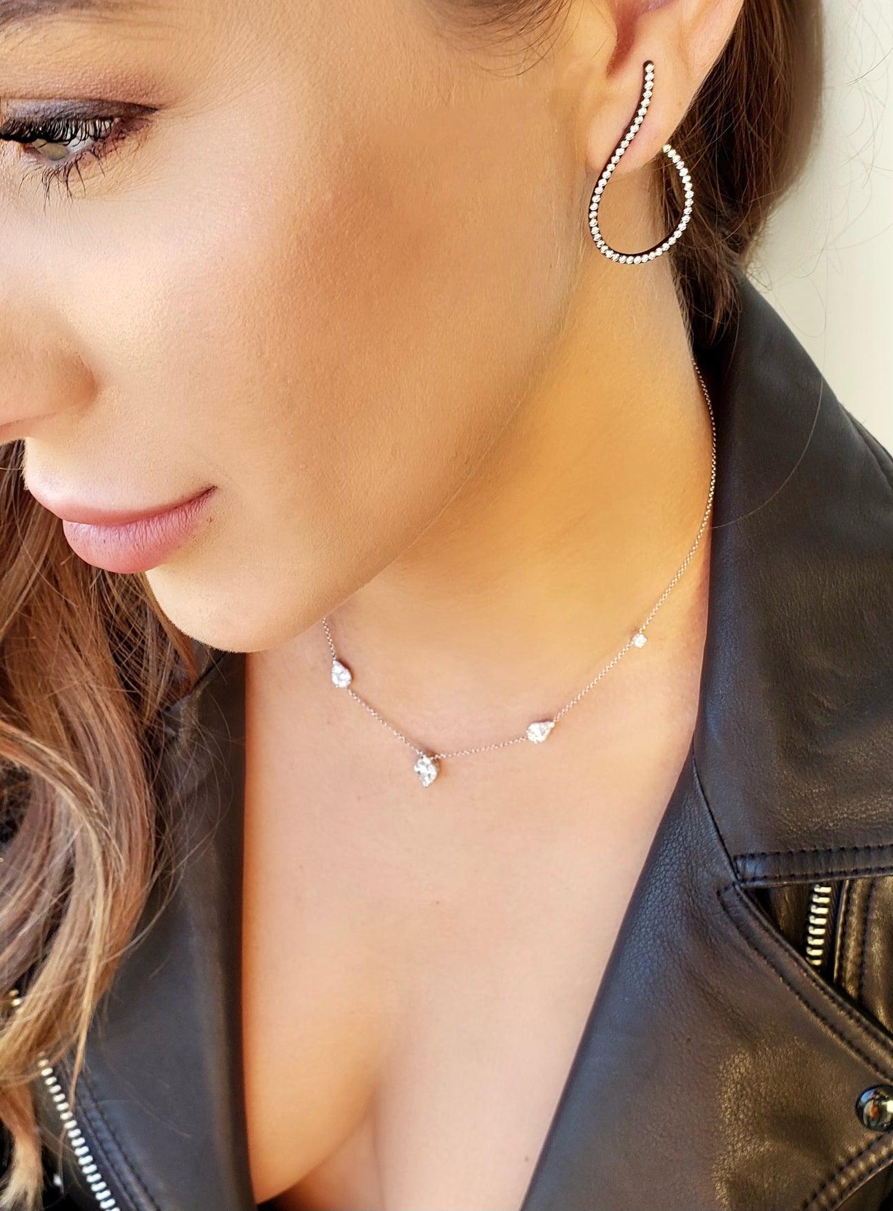 Mega Swirl Earring in White