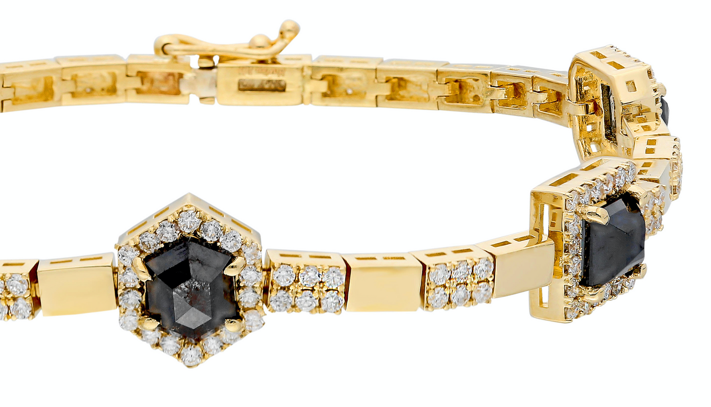 14K Yellow gold bracelet with double clasp Rose-cut black diamonds: 3.91CT White diamond: 1.70CT Made in Turkey