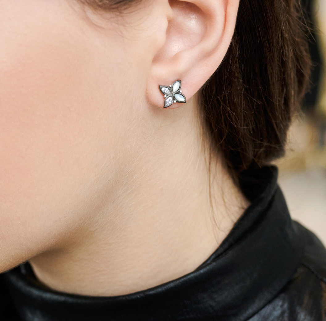 FREIDA ROTHMAN Leaflet Stud Earrings
