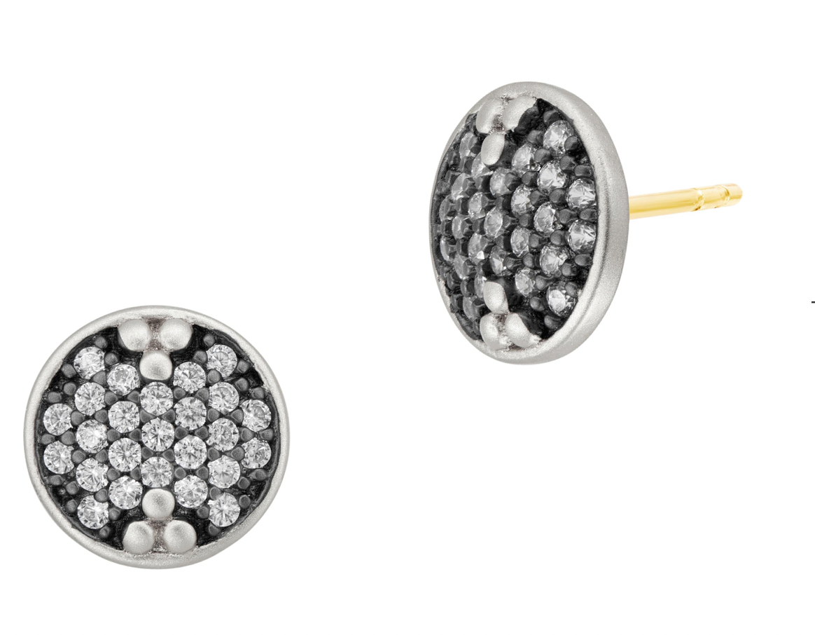 SIGNATURE Pavé Disc Stud Earring