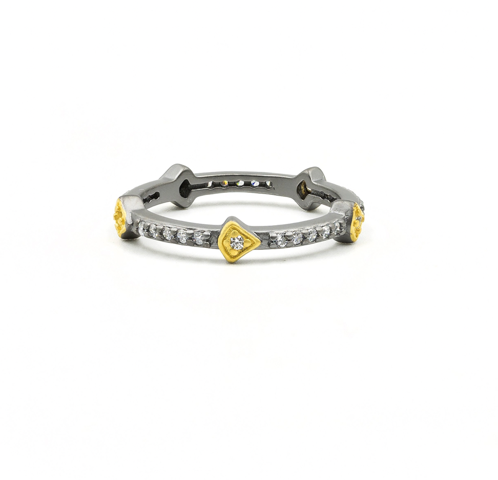 RINGS FOR STACKING Arrow Station Ring
