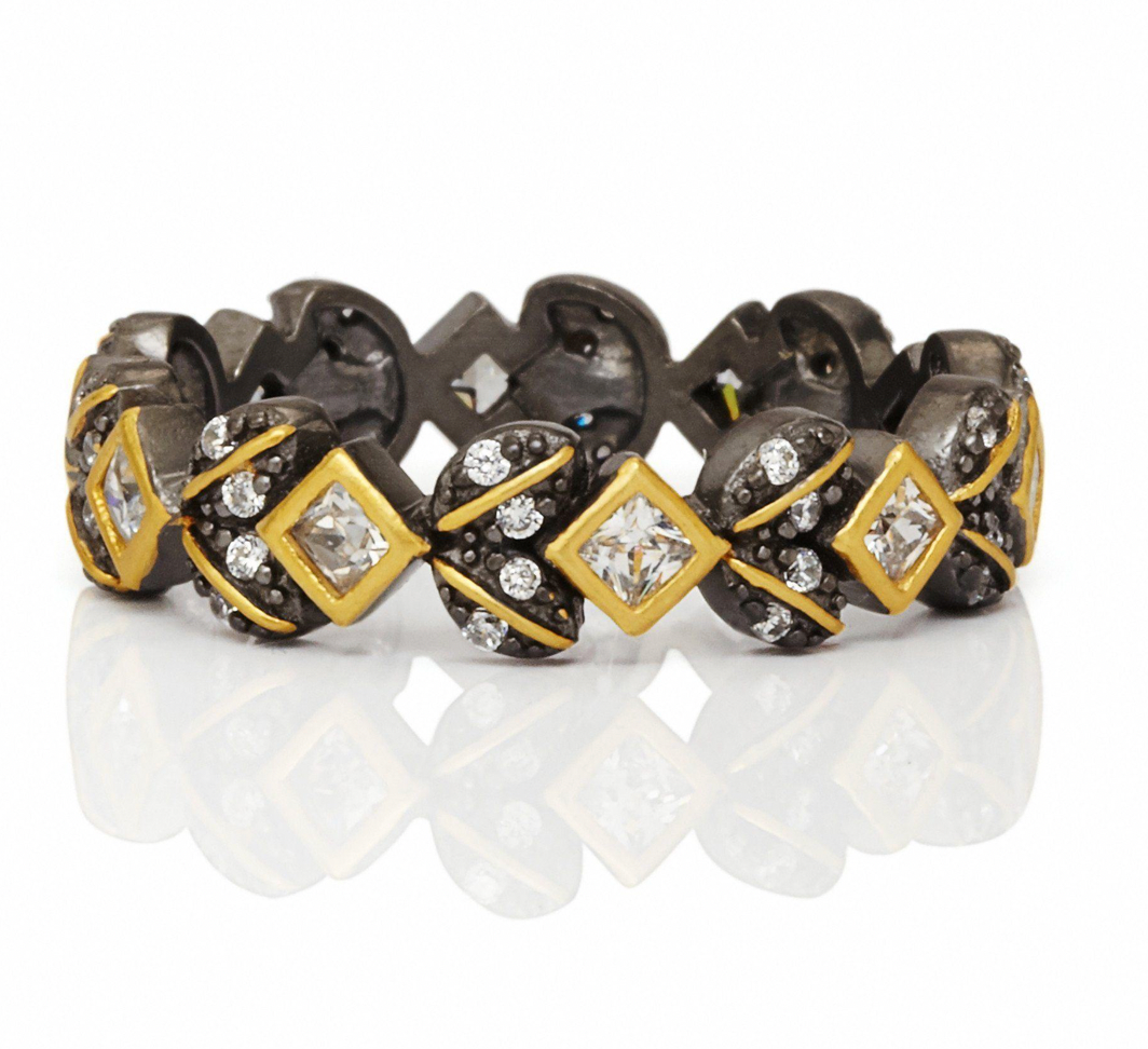 RING FOR STACKING Pavé Winged Ring