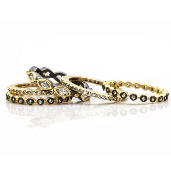 SIGNATURE MARQUISE STATION 5-STACK RING