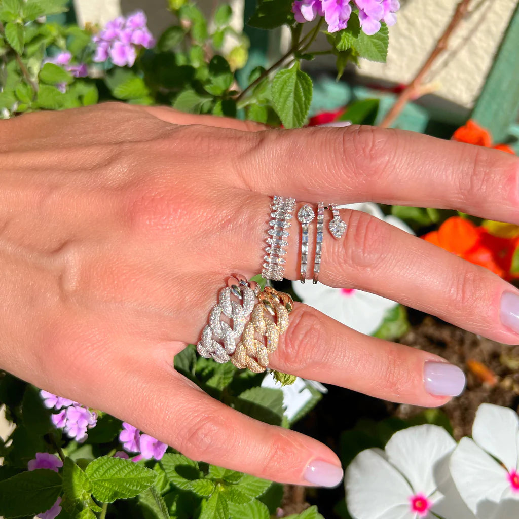 BAGUETTE DIAMOND RING