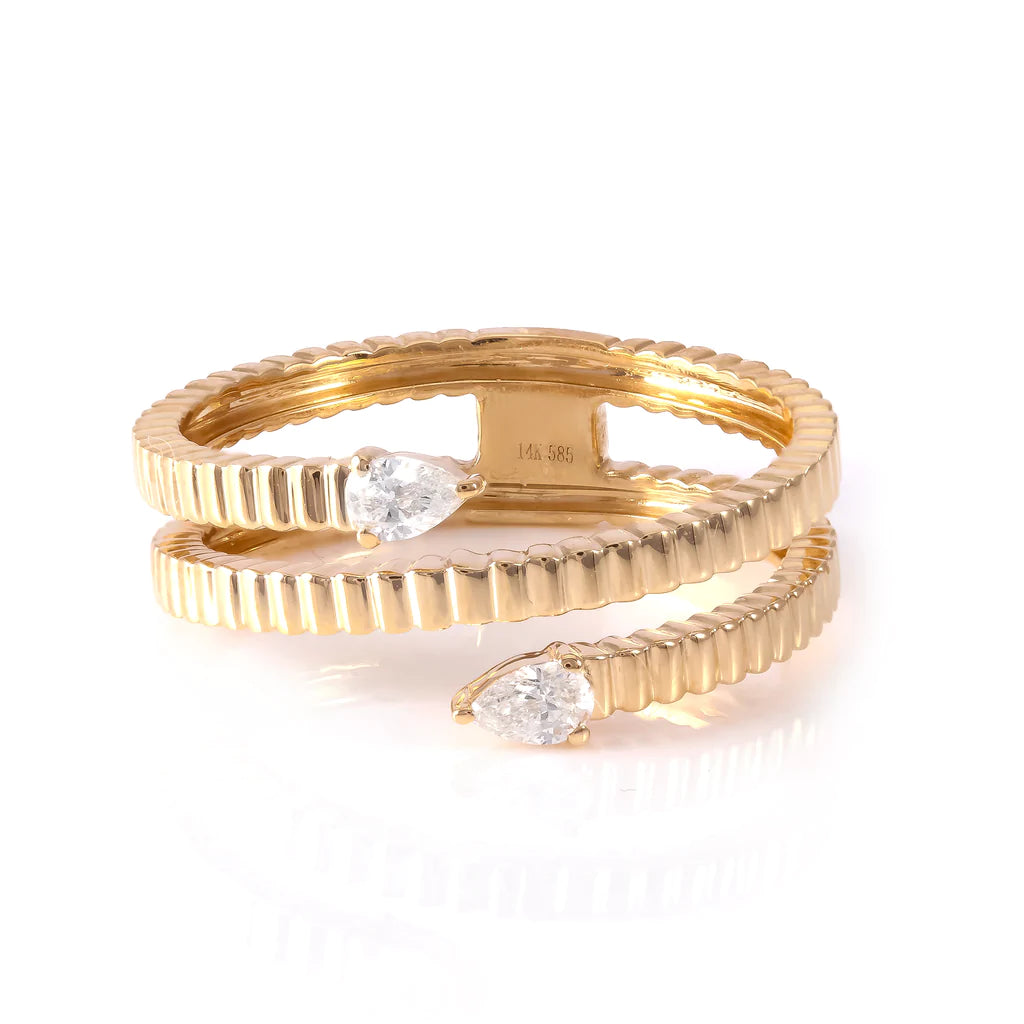DIAMOND TWIST RING