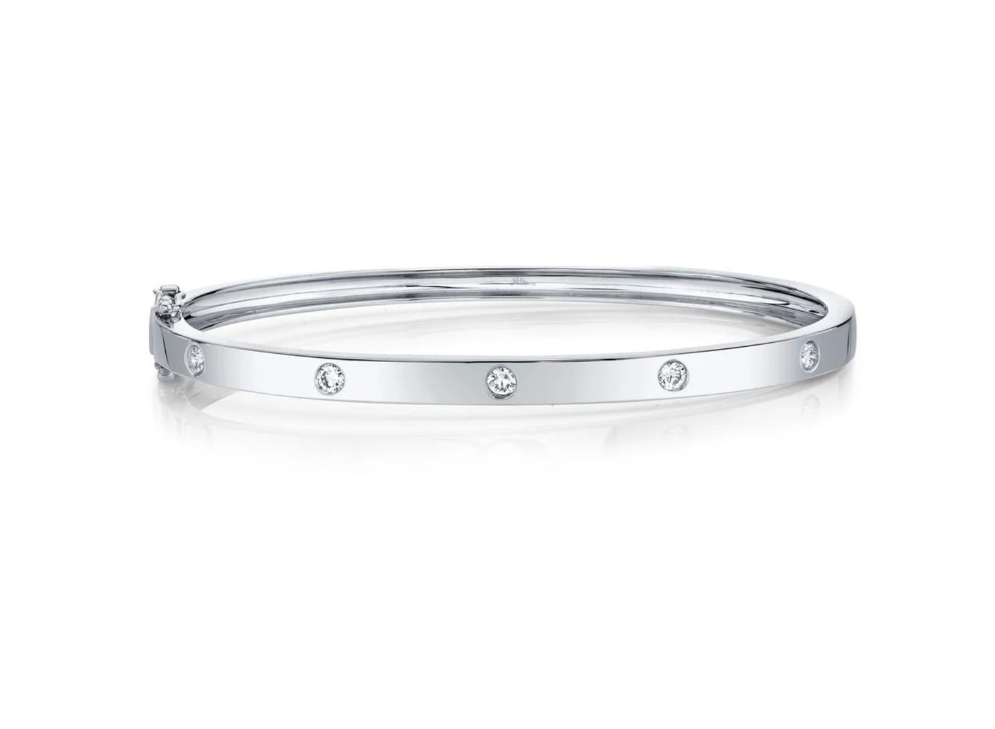0.38CT DIAMOND BANGLE