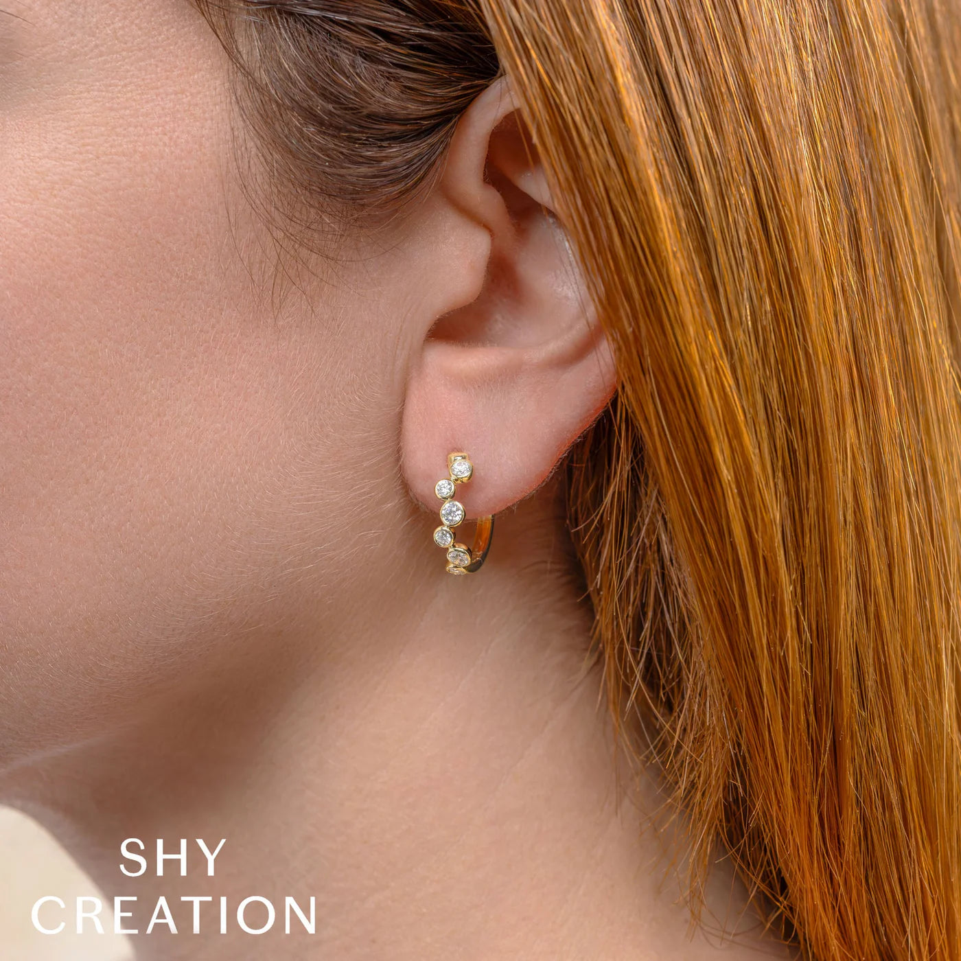 0.84CT DIAMOND BEZEL HOOP EARRING