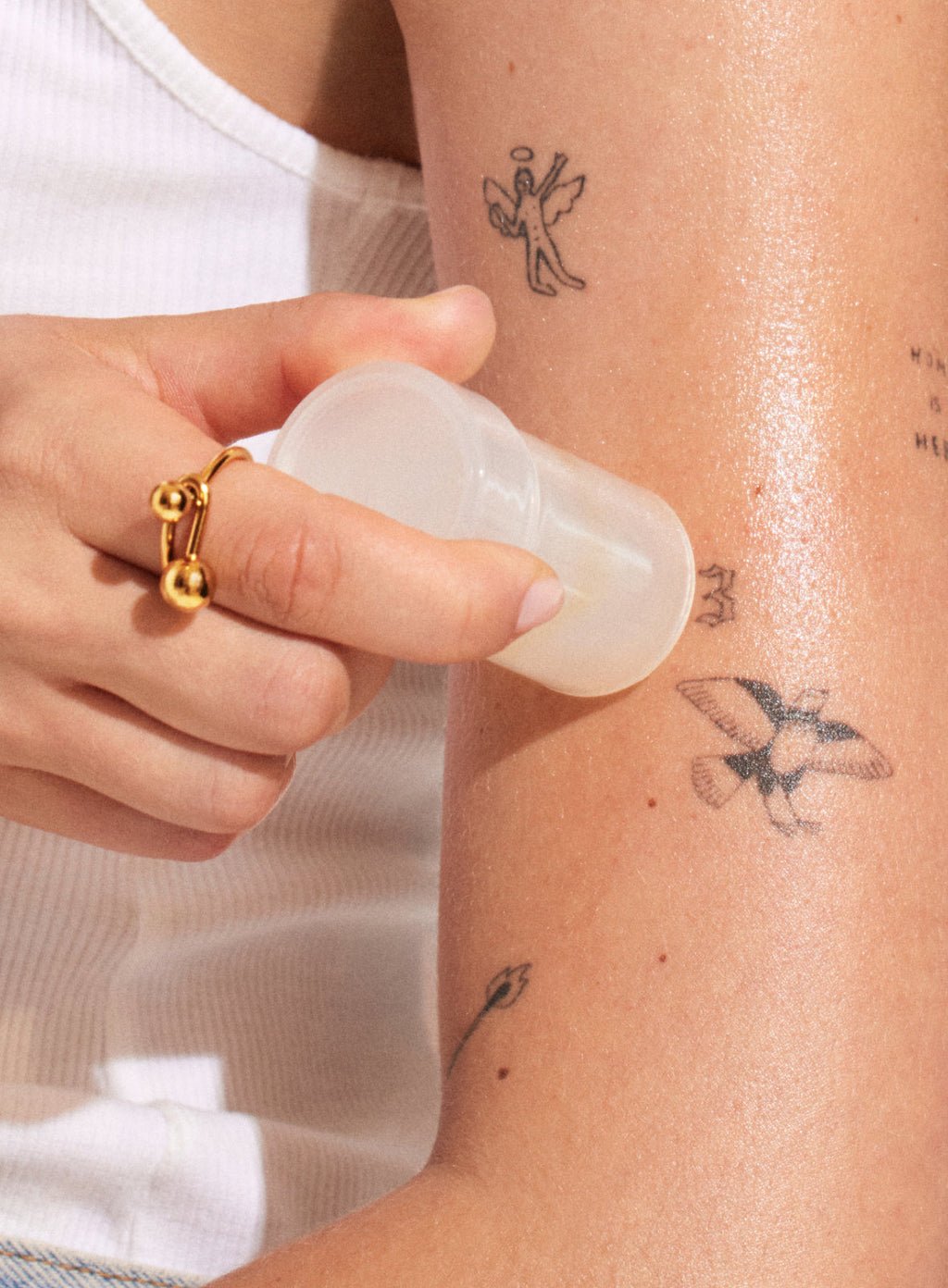 Glow Stick SPF 50 - thegreatputonmvGlow Stick SPF 50Glow Stick SPF 50Glow Stick SPF 50SKINCARESUPERGOOPthegreatputonmvMNE - 07 - 05 - A2Glow Stick SPF 500.70 oz.46979100