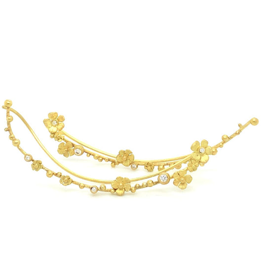 18K yellow gold, 0.06ct brilliant cut white diamonds