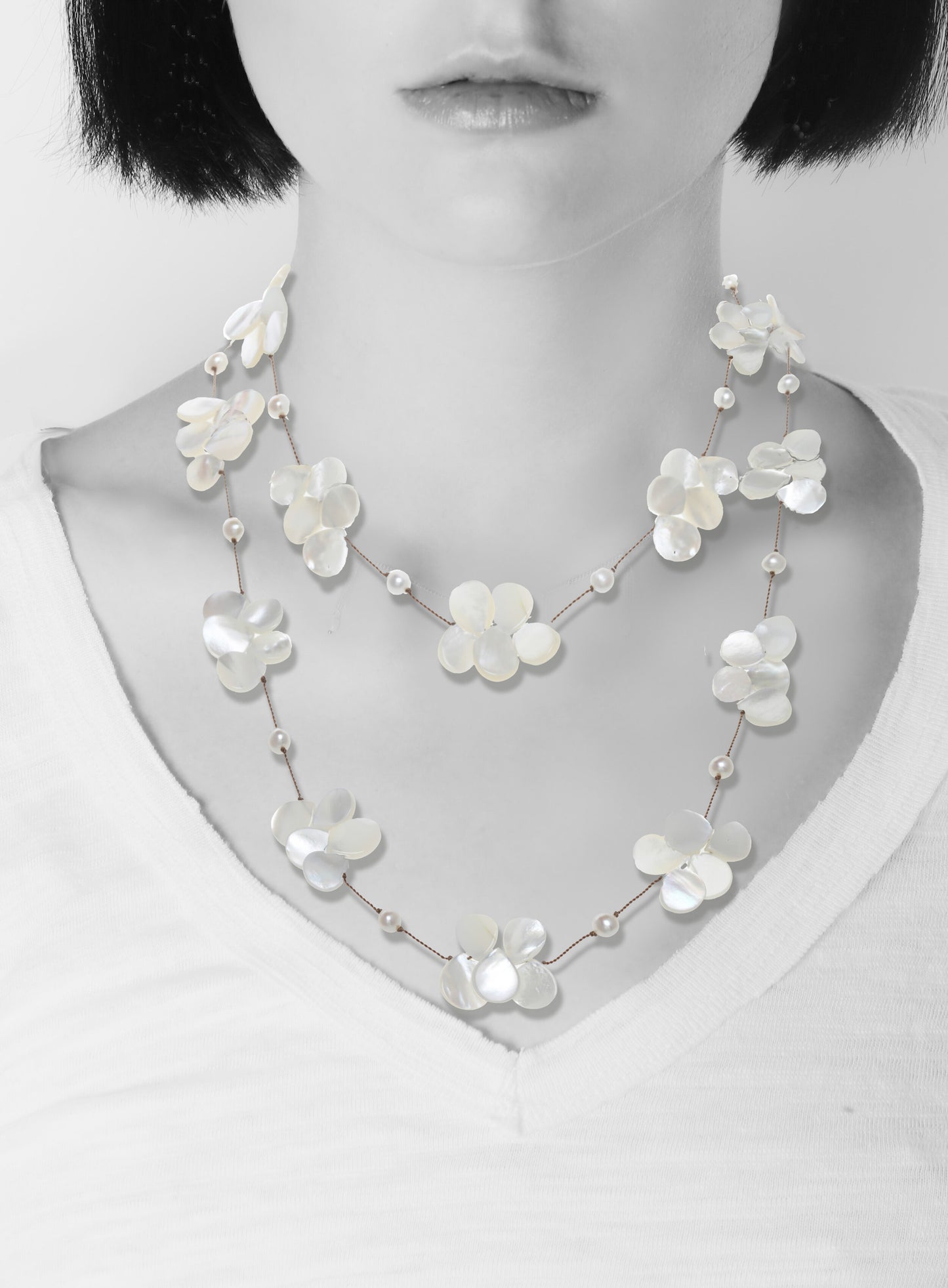 MOTHER OF PEARL FLUTTER NECKLACE, LN-1665