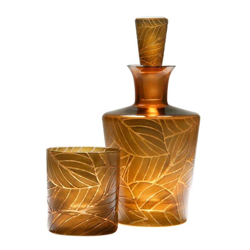Similar in design to our JUNGLE BAROQUE I motif but without the animal depictions, BANANA LEAVES features overlapping images of thickly veined foliage, bringing a taste of the rainforest to any table or home décor setting.   An absolutely essential component of any complete barware set, our Double Old Fashioned is perfect for whiskey or any other on-the-rocks beverage.