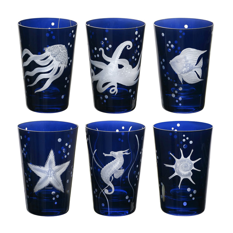 For those seeking a more formal variation of our FRUTTI DI MARE collection, our popular SEA LIFE collection consists of six delightfully stylized sea creature motifs that are available either individually or in sets.   This all-purpose glass is ideal for serving water, juice, or soft drinks, as well as for larger cocktails served on the rocks.